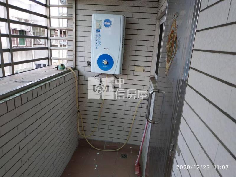 炭佐麻里新興國宅三房樓寓房屋室內格局與周邊環境