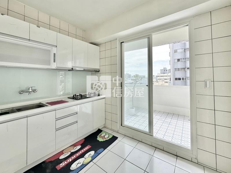 太原車站4房樓中樓露台戶+平車房屋室內格局與周邊環境