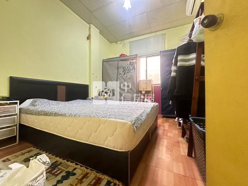 體育館雙拼別墅房屋室內格局與周邊環境