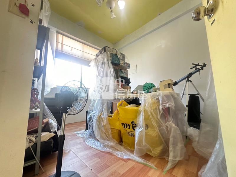 體育館雙拼別墅房屋室內格局與周邊環境