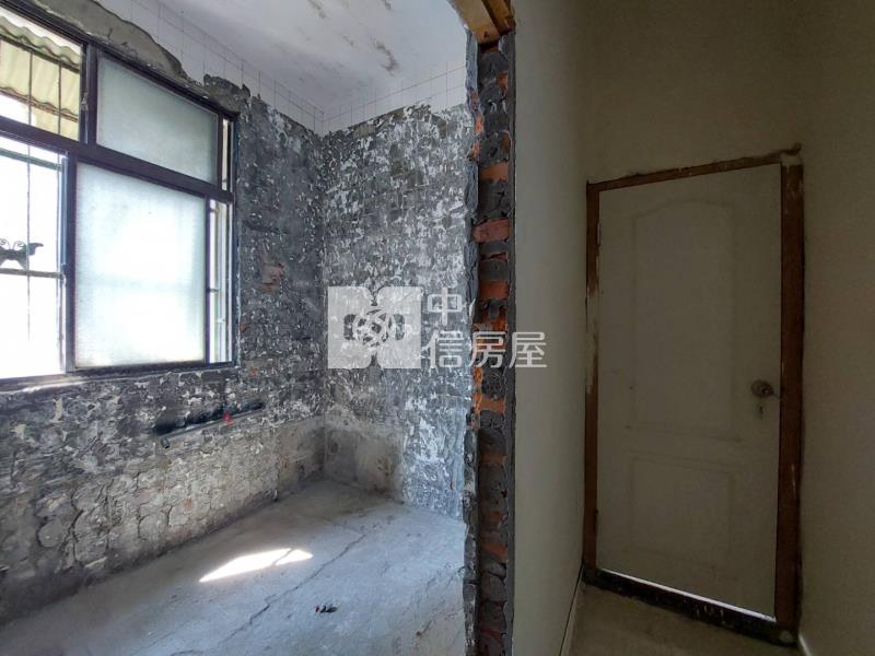平鎮區龍安路大地坪透天(要整理)房屋室內格局與周邊環境
