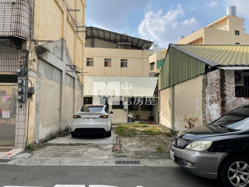 豐原成功路全聯方正建地房屋室內格局與周邊環境