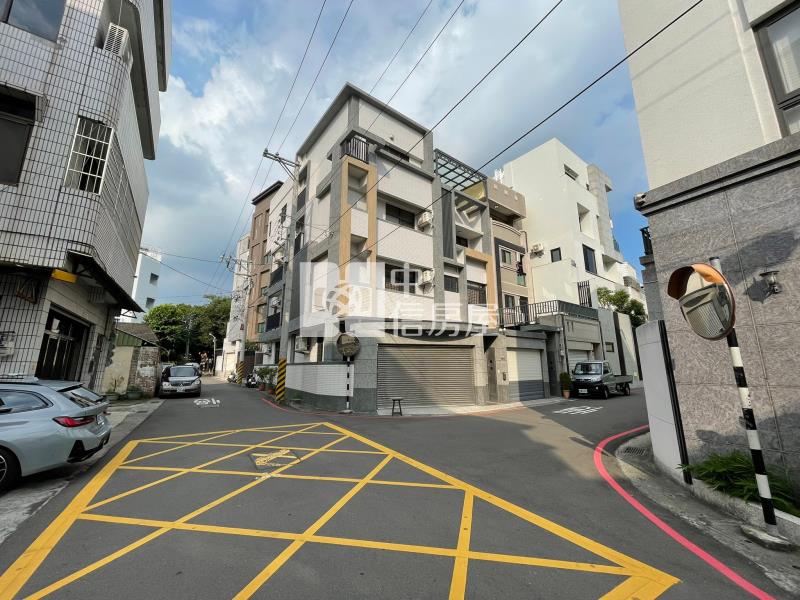 豐原成功路全聯方正建地房屋室內格局與周邊環境