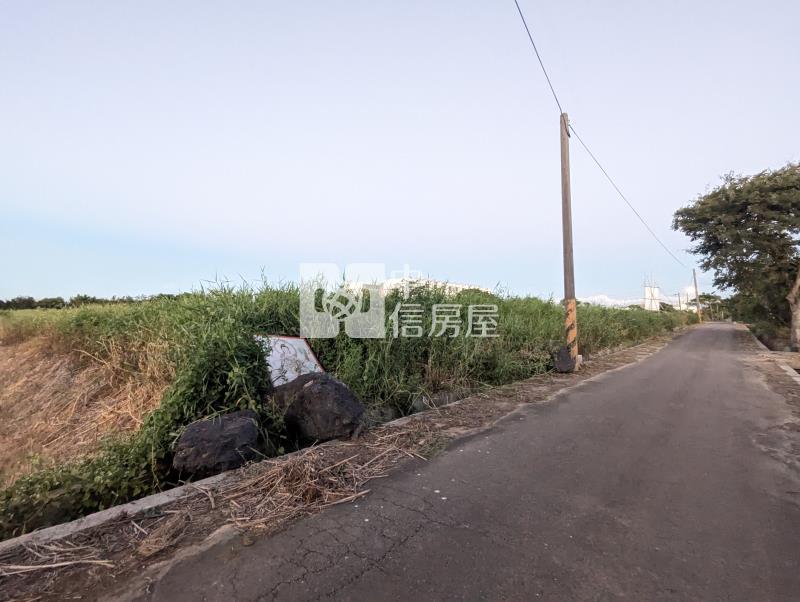 近世紀鋼構金湖段低總價美農地房屋室內格局與周邊環境