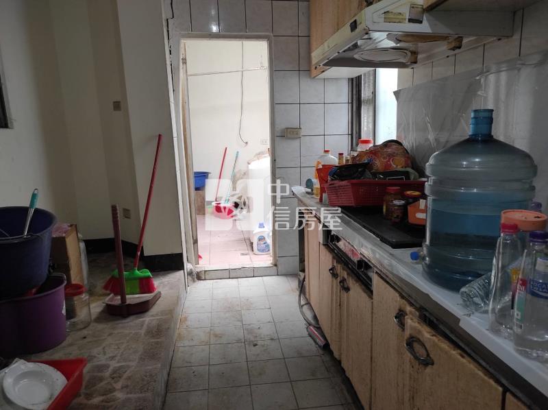 中壢區晉元路一樓3房公寓房屋室內格局與周邊環境