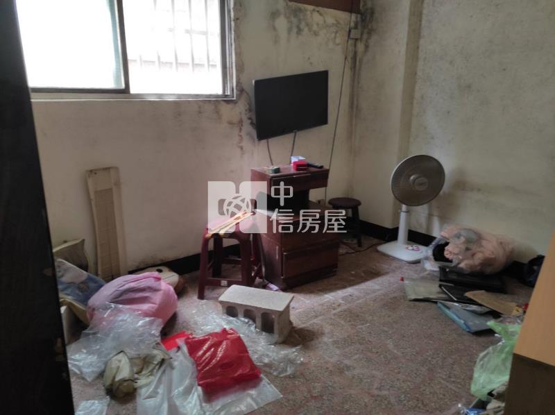 中壢區晉元路一樓3房公寓房屋室內格局與周邊環境