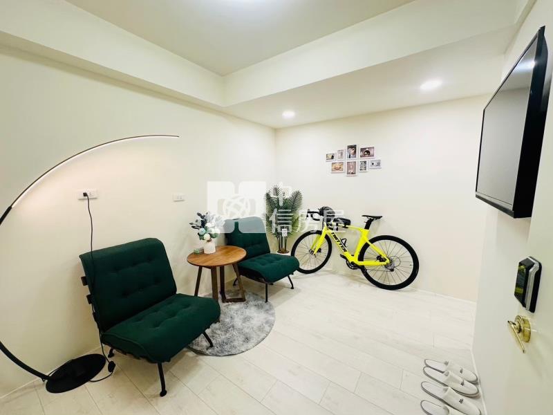親親影城免700美麗房房屋室內格局與周邊環境