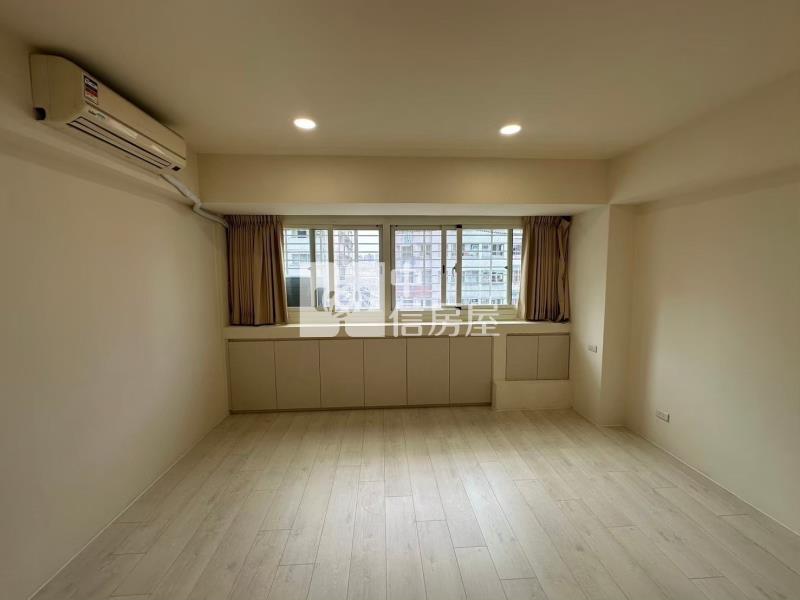 親親影城免700美麗房房屋室內格局與周邊環境