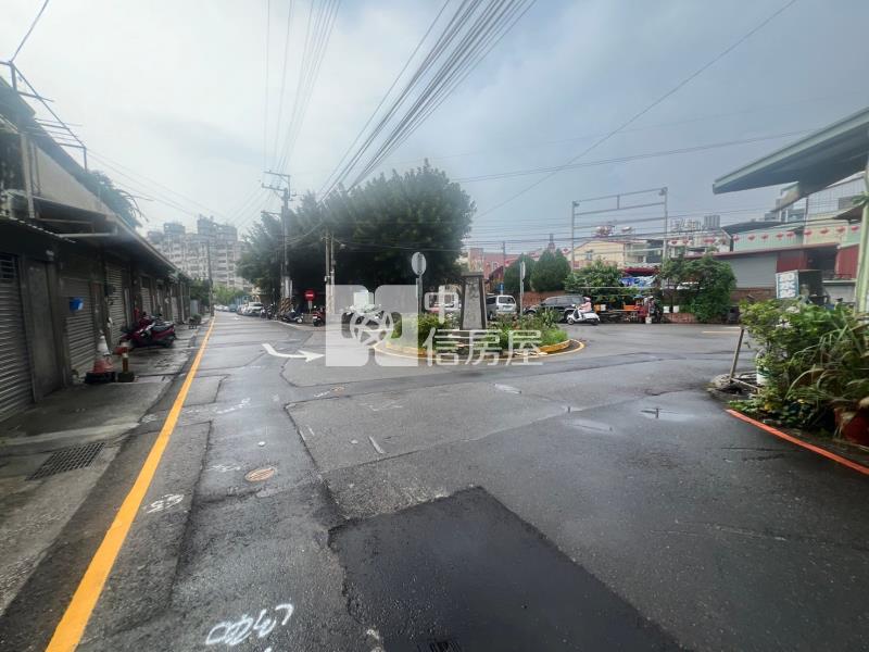 藝文中心旁大地坪透天房屋室內格局與周邊環境