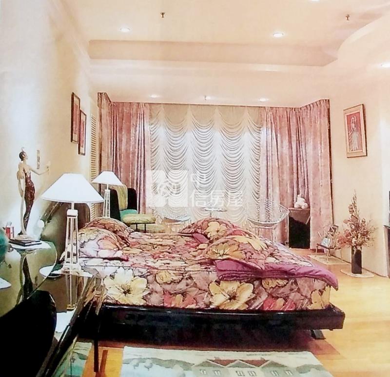 五期麥克阿瑟五房平車房屋室內格局與周邊環境