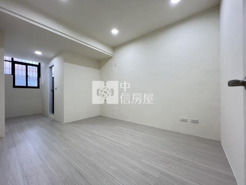 中國醫篤行國小門口停車一樓美屋房屋室內格局與周邊環境