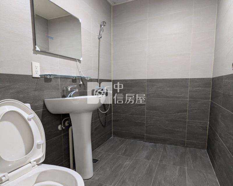 北區🔥篤行路一樓公寓⭐️門前停車房屋室內格局與周邊環境