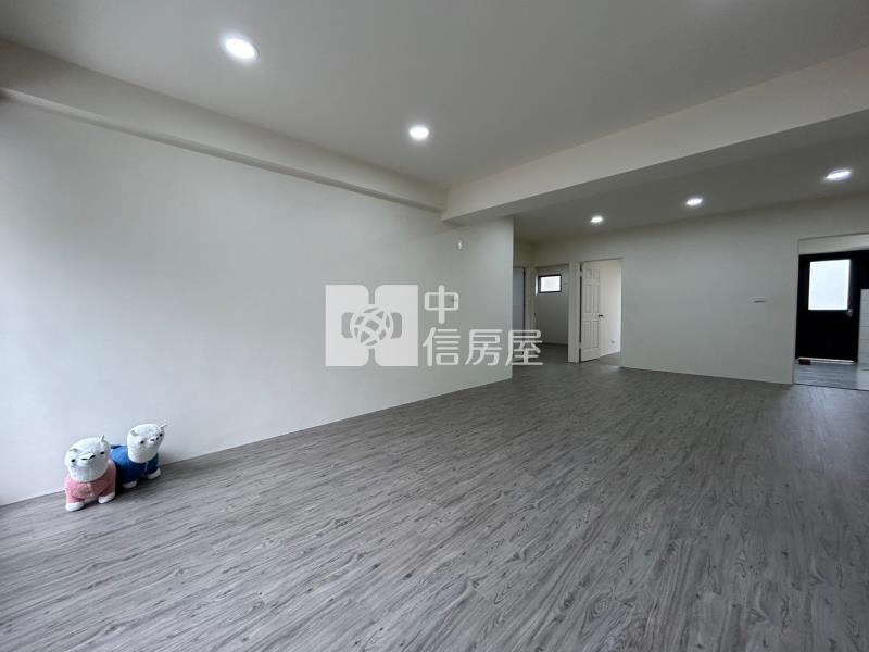 西屯三房車位華廈房屋室內格局與周邊環境