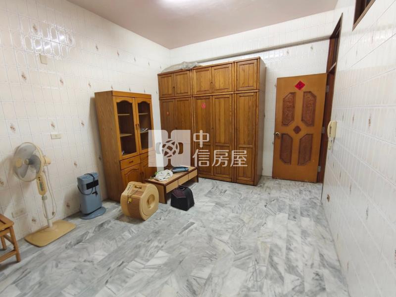 近大橋商圈三樓透天房屋室內格局與周邊環境