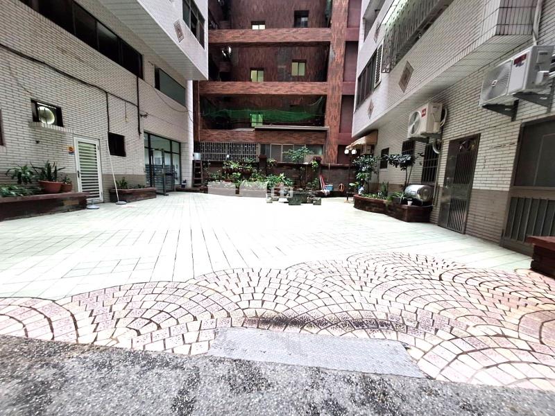 安平慶平路最愛套房房屋室內格局與周邊環境