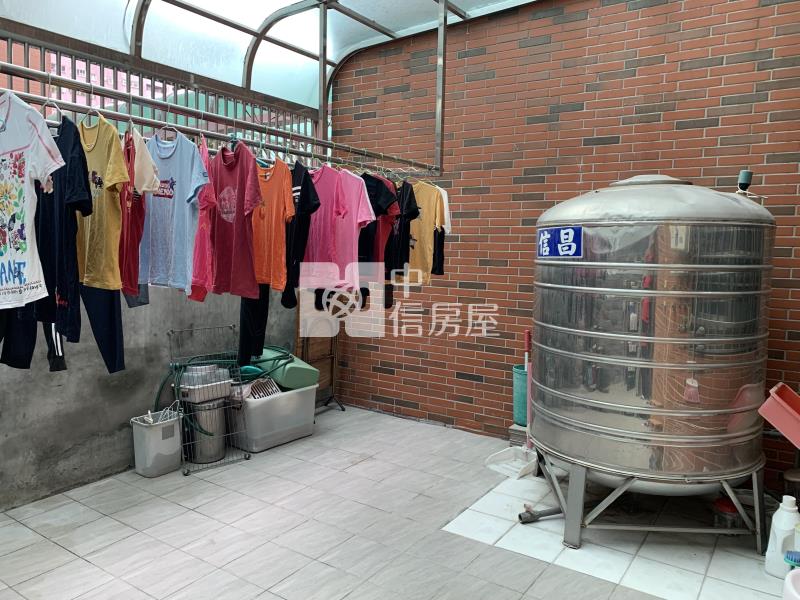 奕遠國堡邊間大五房雙車美墅房屋室內格局與周邊環境
