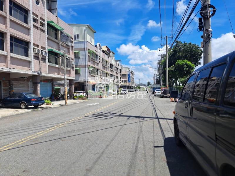 公學路都計住五建地房屋室內格局與周邊環境