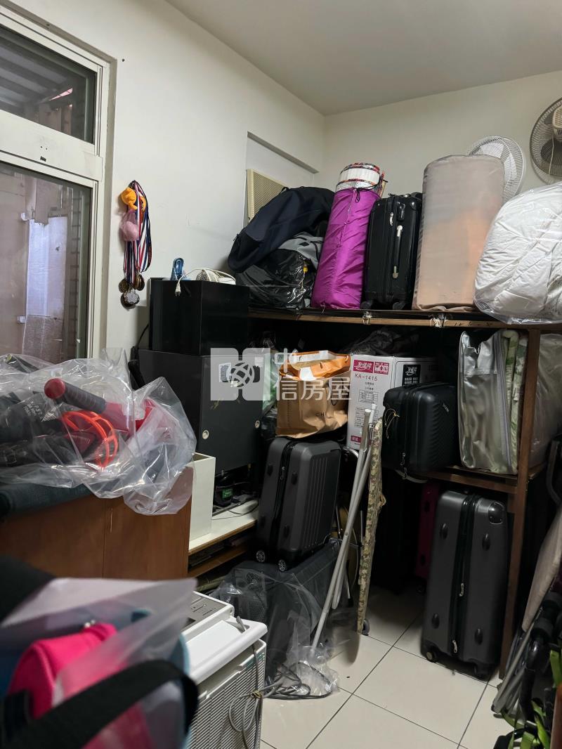 專任-龍潭潛龍國小庭院美別墅可停4部車房屋室內格局與周邊環境