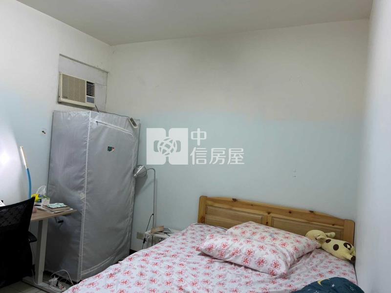 專任-龍潭潛龍國小庭院美別墅可停4部車房屋室內格局與周邊環境