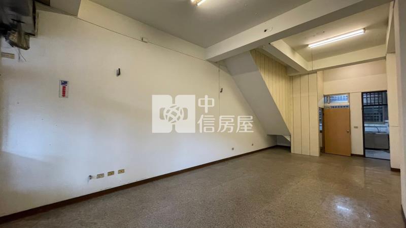 正振興路20米住二透店房屋室內格局與周邊環境