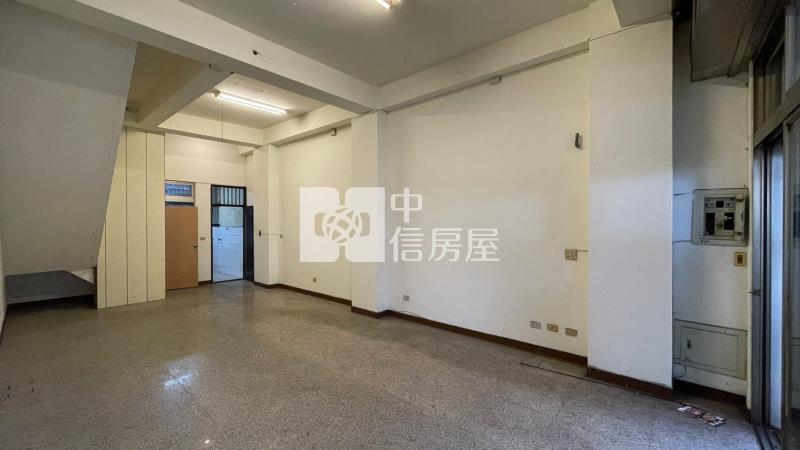 正振興路20米住二透店房屋室內格局與周邊環境