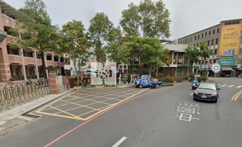 新市商圈旁滿租九套房房屋室內格局與周邊環境