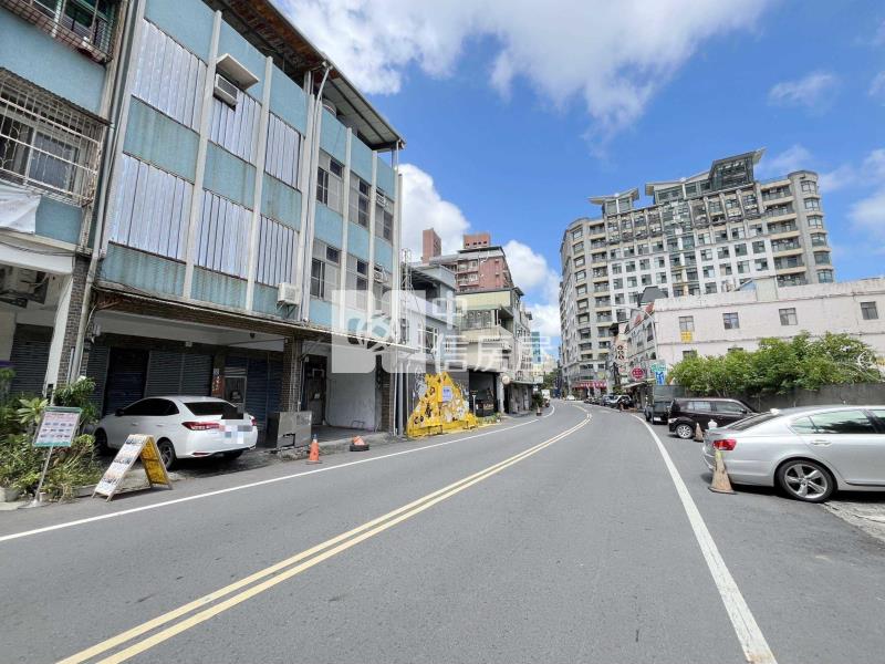 湯圍溝公園旁一樓收租店住房屋室內格局與周邊環境