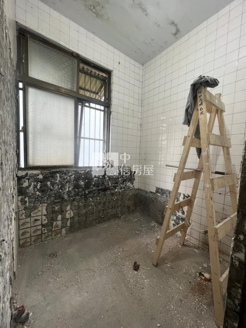 忠貞國小大地坪透天房屋室內格局與周邊環境