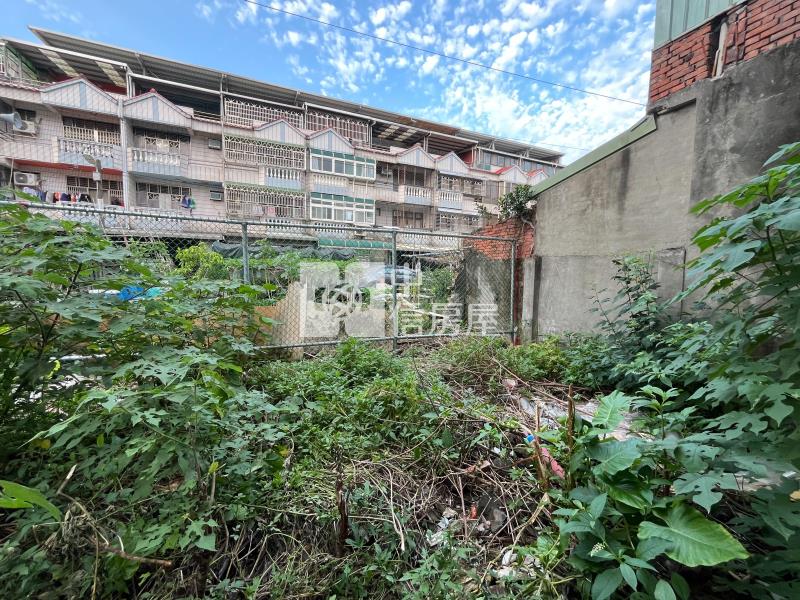 忠貞國小大地坪透天房屋室內格局與周邊環境
