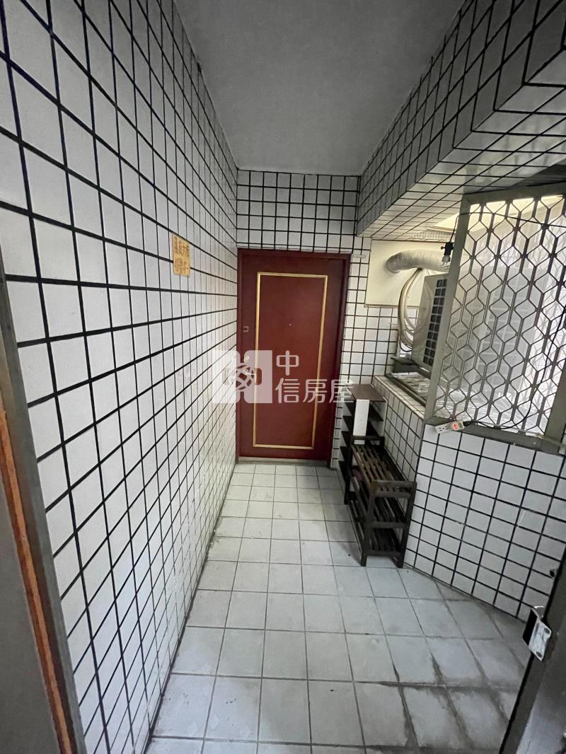 文心河南商圈旁電梯陽台大套房房屋室內格局與周邊環境