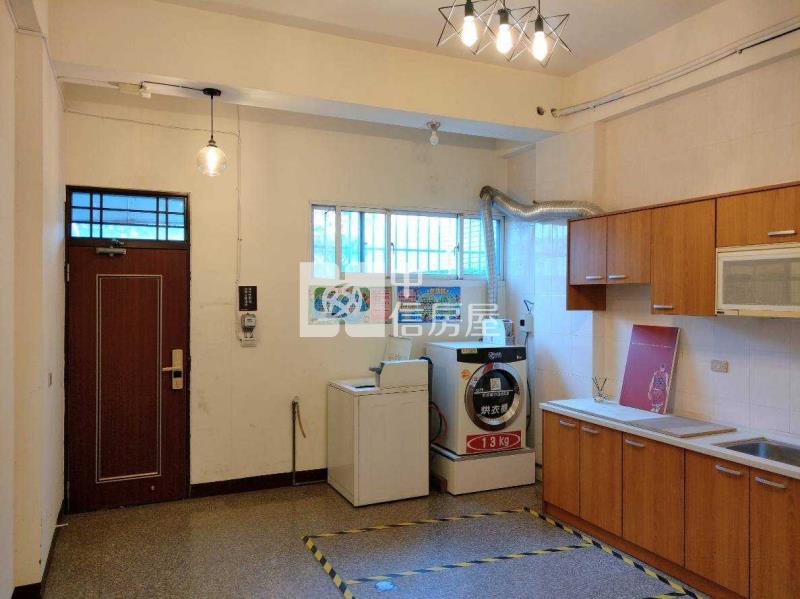 仁德家樂福收租店住房屋室內格局與周邊環境