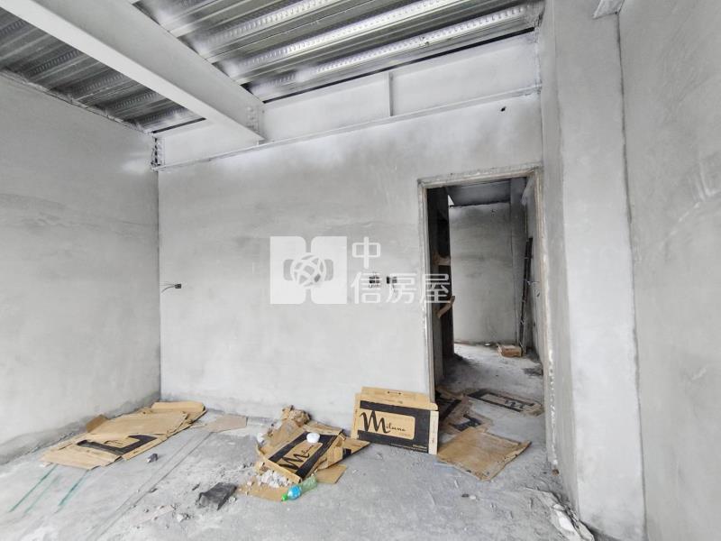 藝文中心電梯別墅房屋室內格局與周邊環境