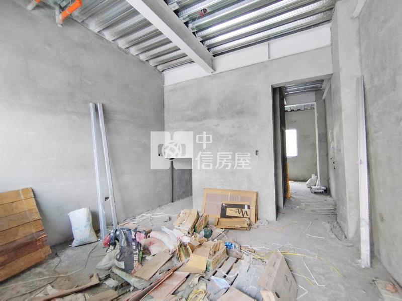 藝文中心電梯別墅房屋室內格局與周邊環境