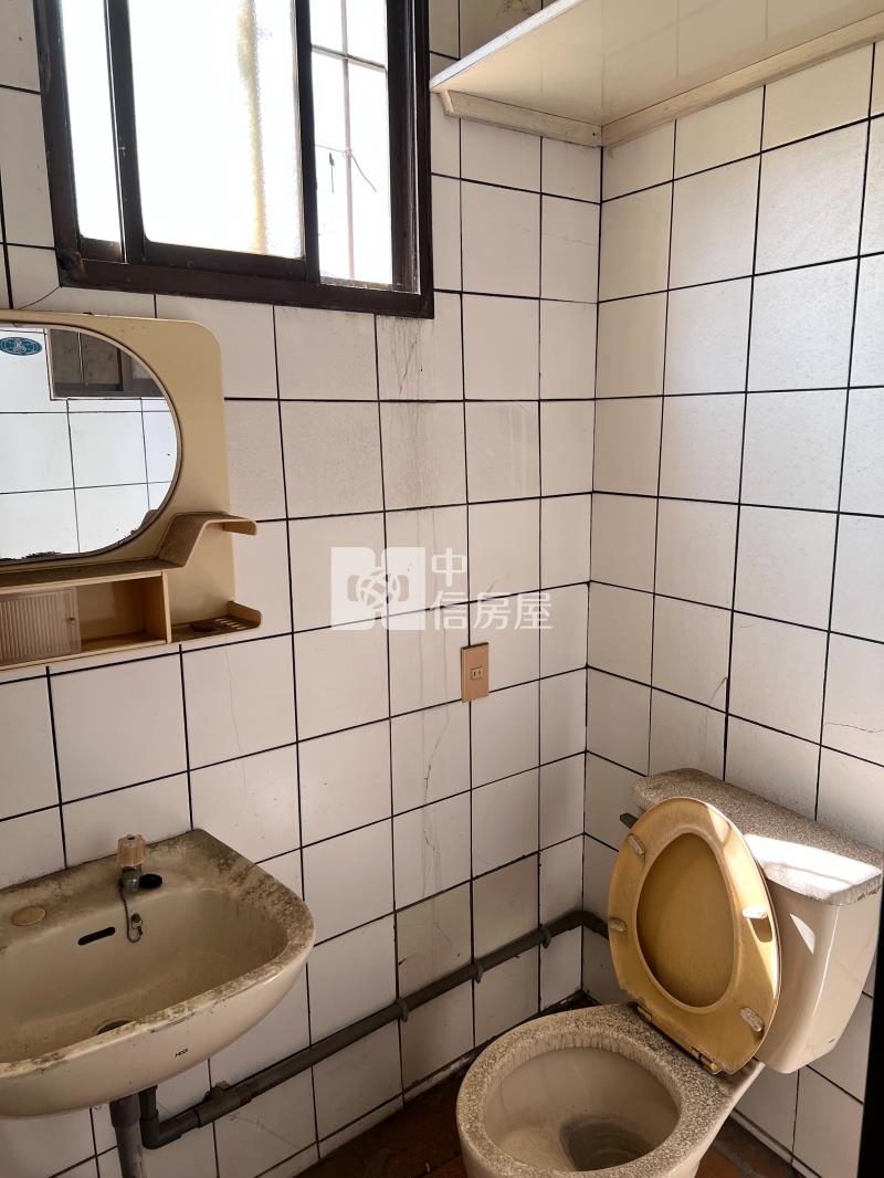 富台國小旁透天房屋室內格局與周邊環境