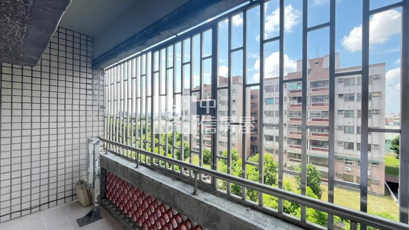 大里青年首購三房三面採光雙衛浴開窗房屋室內格局與周邊環境