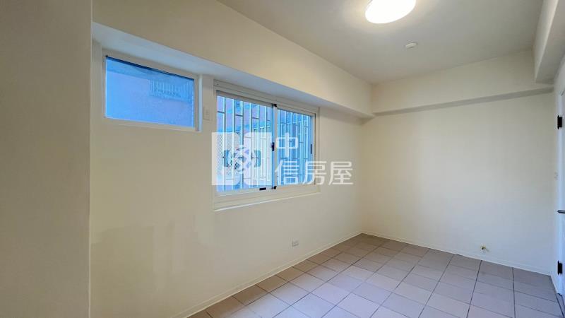 大里青年首購三房三面採光雙衛浴開窗房屋室內格局與周邊環境
