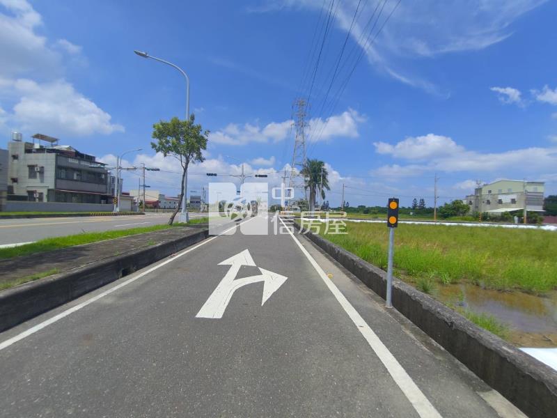 新化外環臨路大面寬農地房屋室內格局與周邊環境