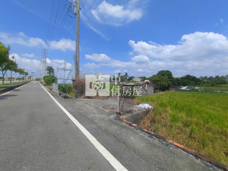 新化外環臨路大面寬農地房屋室內格局與周邊環境