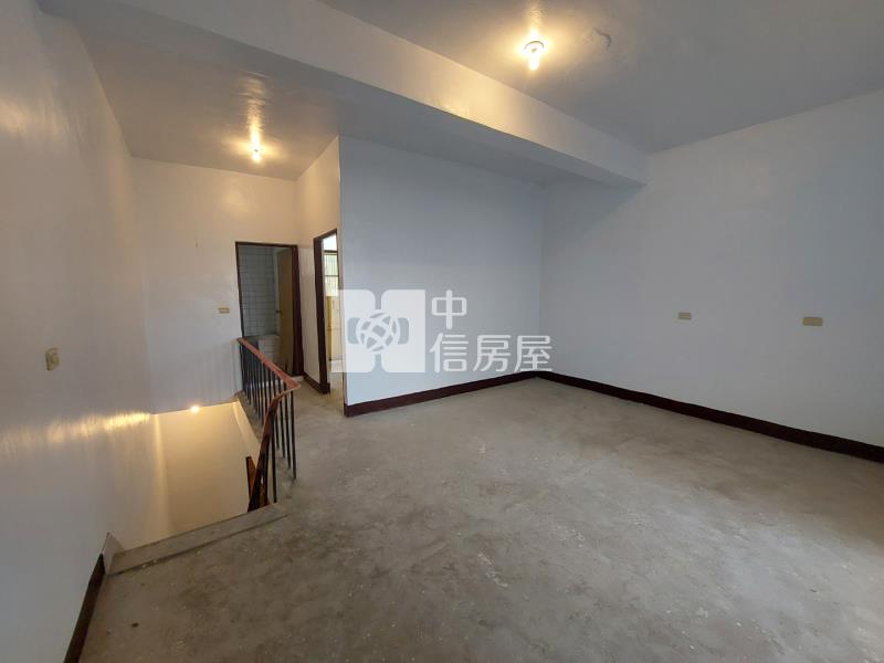 龍潭區近中科院(民族路)透天店面(要整理)房屋室內格局與周邊環境