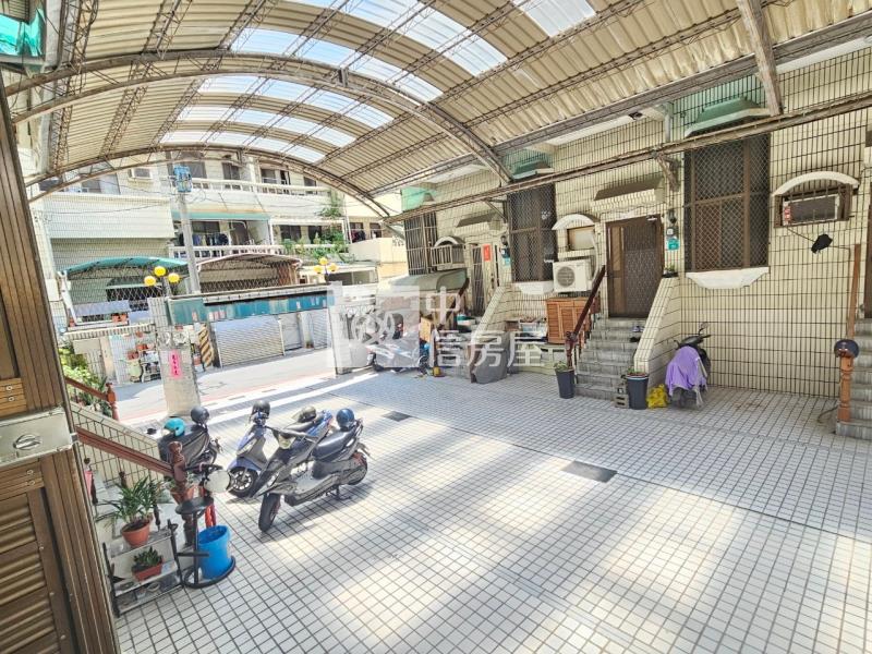 東區副都心亮麗透天美墅房屋室內格局與周邊環境