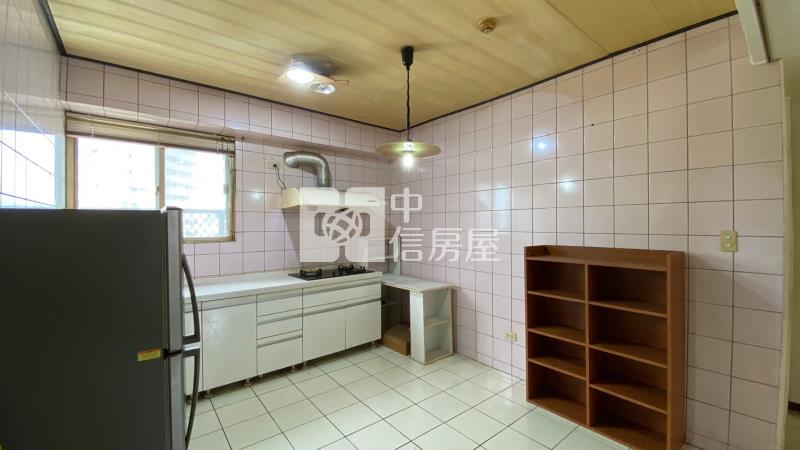 天津8+9頂加雙車位房屋室內格局與周邊環境