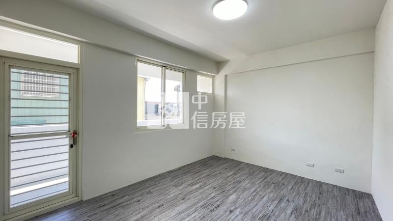 大里塗城商圈全新整理燙金透店房屋室內格局與周邊環境