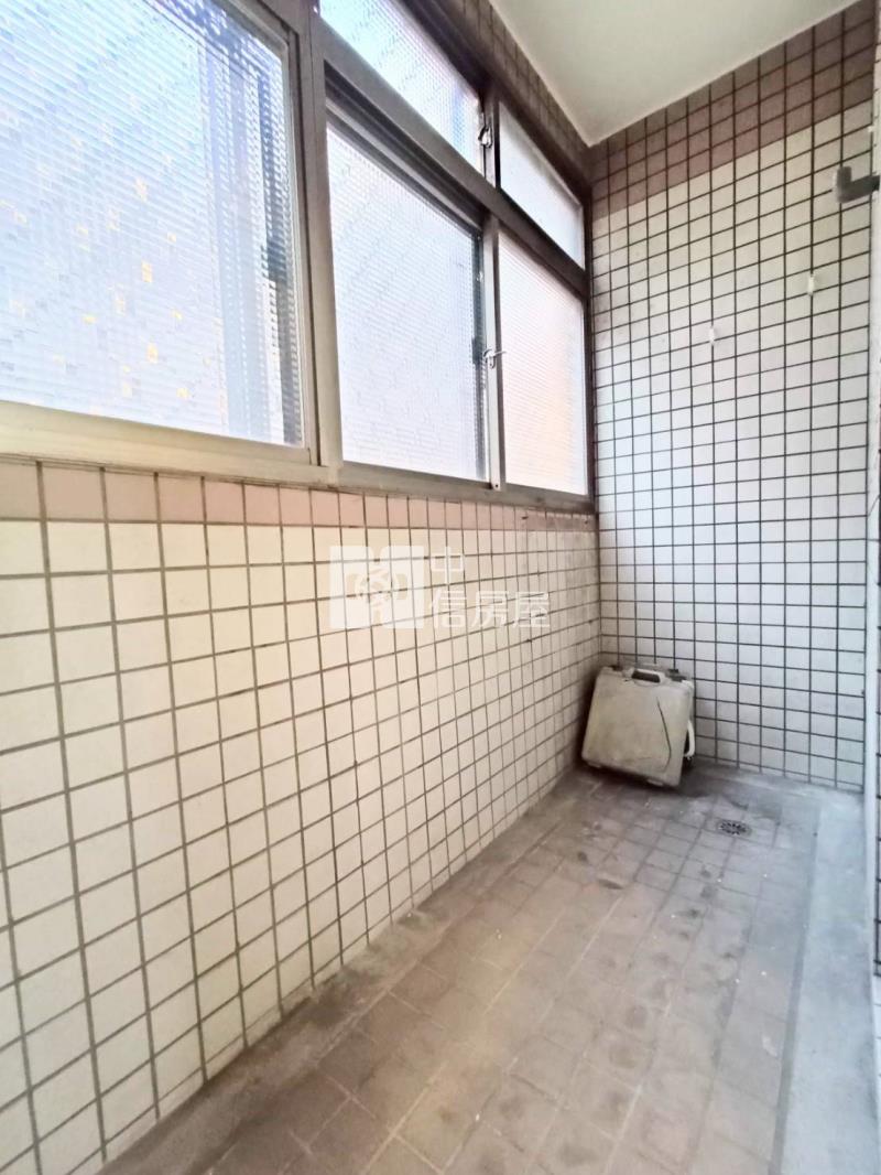 全新整修美住家房屋室內格局與周邊環境