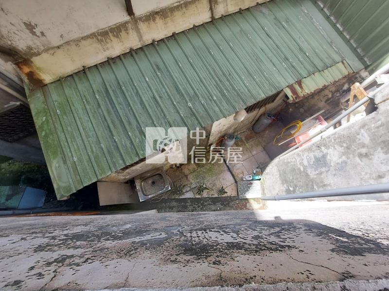 龍潭民族路透天店面(要整理)房屋室內格局與周邊環境