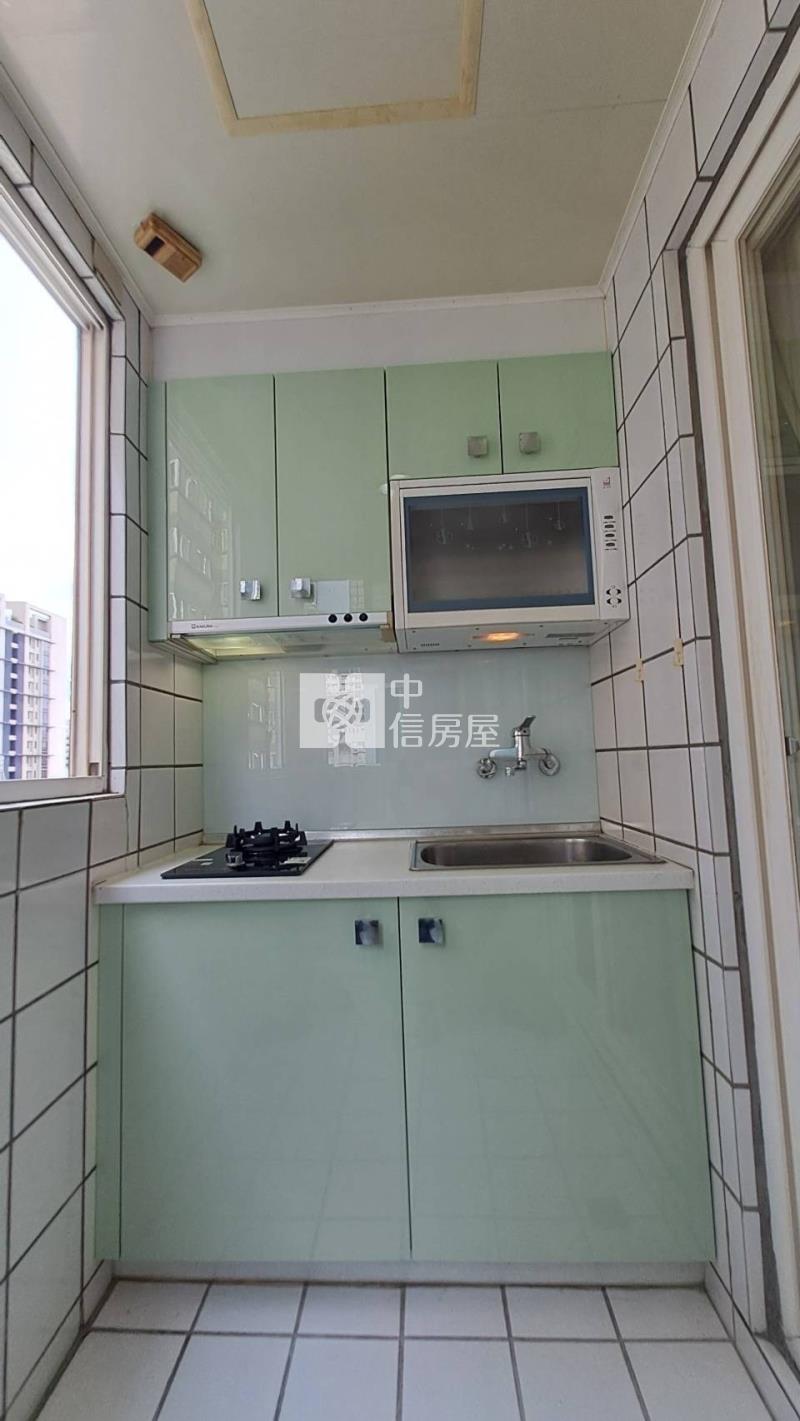 理想貴族兩房房屋室內格局與周邊環境