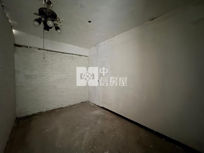 忠貞市場旁美公寓房屋室內格局與周邊環境