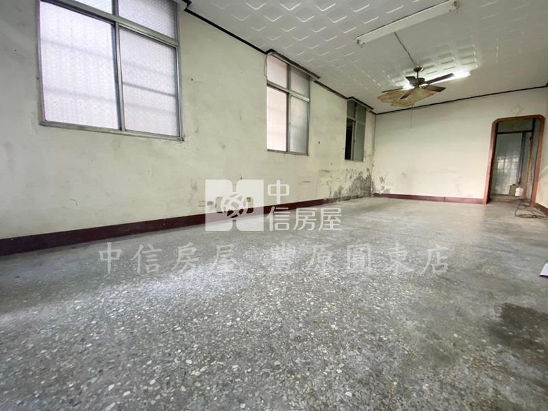 省豐旁邊間透天房屋室內格局與周邊環境