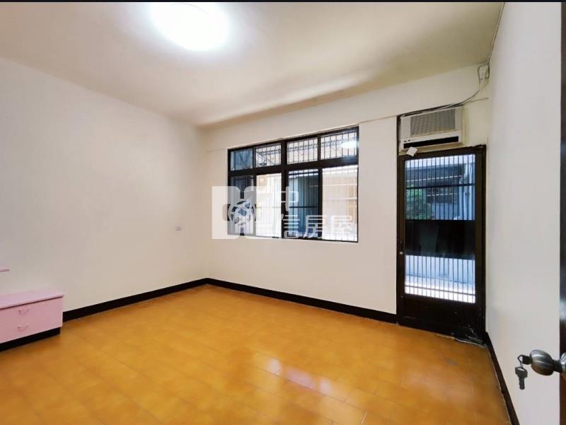 忠貞商圈透天房屋室內格局與周邊環境