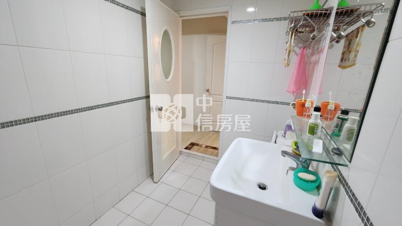 台南安平古堡大3房+平面車位房屋室內格局與周邊環境