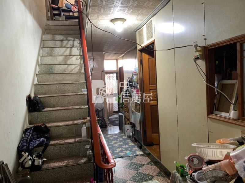 關西高中透天金店面房屋室內格局與周邊環境
